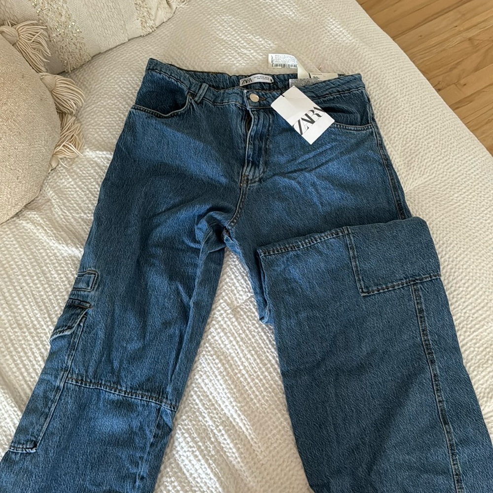 ZARA CARGO JEANS